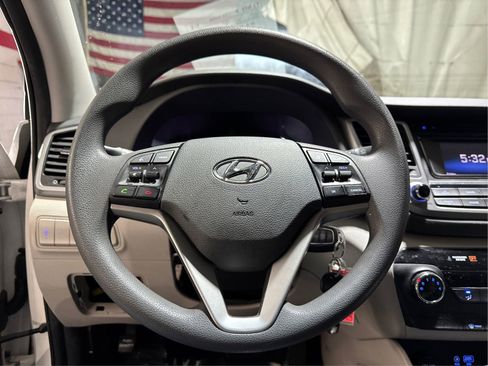 Used 2018 Hyundai Tucson SE AWD/4WD image 15