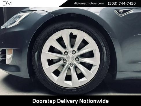 Used 2016 Tesla Model S 90D AWD/4WD image 38