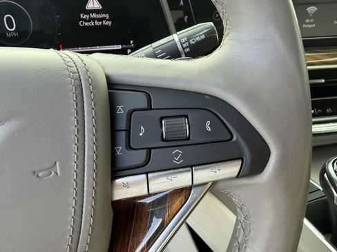 Used 2021 Cadillac Escalade ESV Premium Luxury Platinum RWD image 26