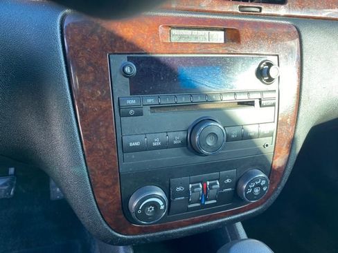 Used 2011 Chevrolet Impala LT image 7