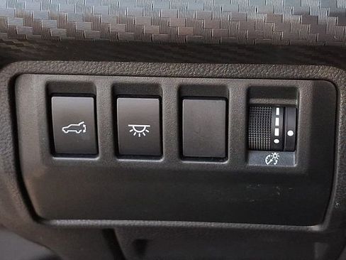 Certified 2025 Subaru Ascent Premium image 25