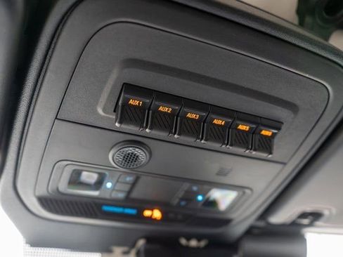 New 2025 Ford Bronco Badlands w/ Sasquatch Package image 25