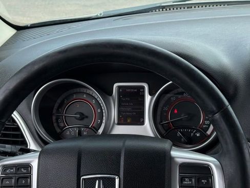 Used 2013 Dodge Journey Crew w/ Driver Convenience Group FWD image 6