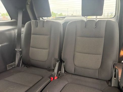 Used 2019 Ford Explorer XLT FWD image 9