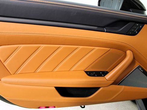 Certified 2026 Porsche 911 Targa 4 GTS AWD/4WD image 19