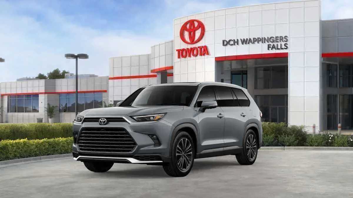 New 2026 Toyota Grand Highlander AWD Hybrid image 1