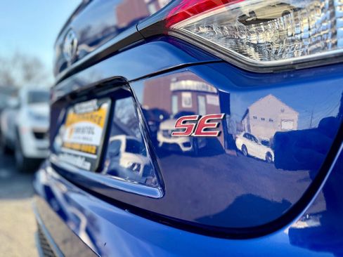 Used 2021 Toyota Corolla SE image 37