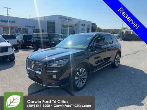 Used 2022 Lincoln Corsair Reserve w/ Equipment Group 201A AWD/4WD image 3