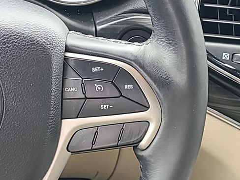 Used 2019 Jeep Grand Cherokee Limited AWD/4WD image 21