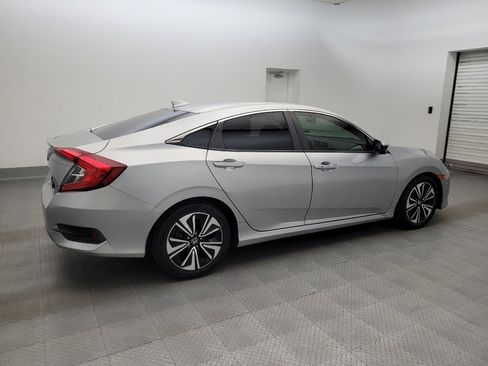 Used 2018 Honda Civic EX-T image 10