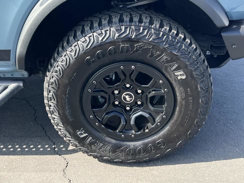 Used 2022 Ford Bronco Wildtrak image 30