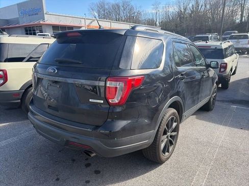 Used 2019 Ford Explorer XLT w/ Equipment Group 202A image 13