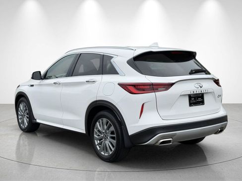 Used 2024 INFINITI QX50 Luxe w/ Cargo Package FWD image 3