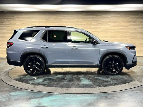 Used 2025 Honda Pilot Black Edition image 22