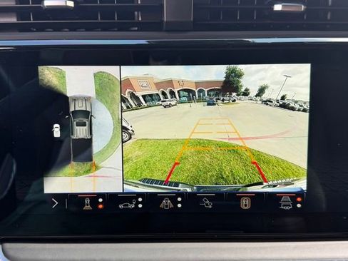 Used 2024 GMC Sierra 2500 Denali Ultimate w/ Max Trailering Package AWD/4WD image 15