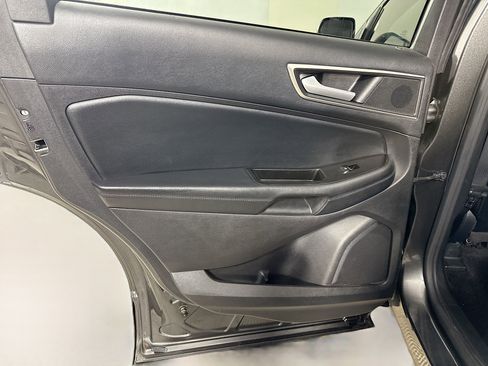 Used 2016 Ford Edge SEL w/ Equipment Group 201A image 24