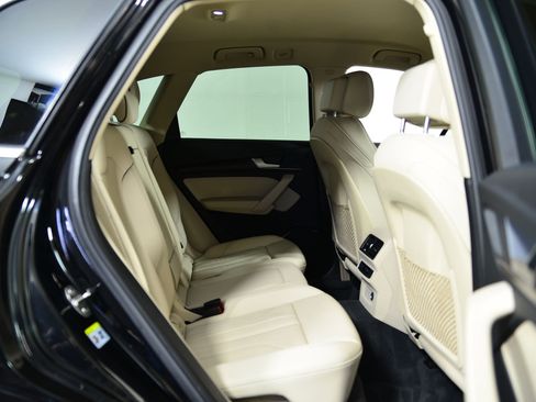 Certified 2024 Audi Q5 2.0T Premium w/ Convenience Package image 22