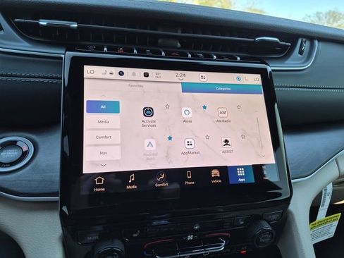 New 2025 Jeep Grand Cherokee Limited image 25