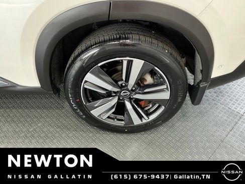 Used 2023 Nissan Rogue SL w/ SL Premium Package FWD image 47