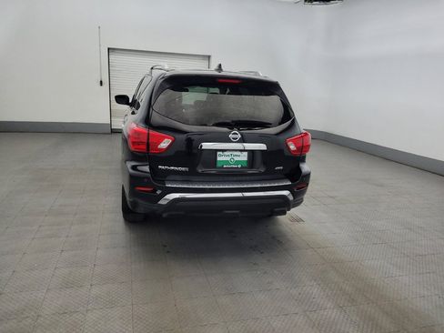 Used 2020 Nissan Pathfinder S AWD/4WD image 6
