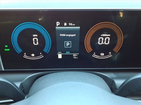 New 2026 Hyundai Tucson Blue SE image 22