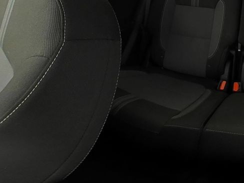 Used 2025 Chevrolet Blazer LT FWD image 12