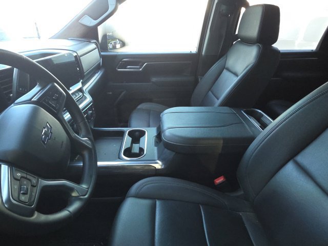 Used 2026 Chevrolet Silverado 2500 LTZ w/ LTZ Plus Package AWD/4WD image 4