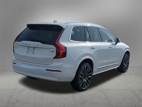 New 2026 Volvo XC90 B6 Plus w/ Protection Package Premier image 6
