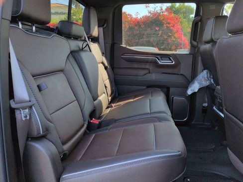Certified 2026 GMC Sierra 1500 Denali w/ Denali Reserve Package AWD/4WD image 29