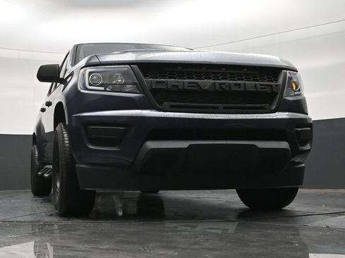 Used 2019 Chevrolet Colorado W/T w/ WT Convenience Package RWD image 25