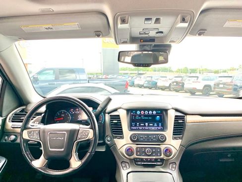 Used 2019 GMC Yukon Denali w/ Denali Ultimate Package RWD image 18