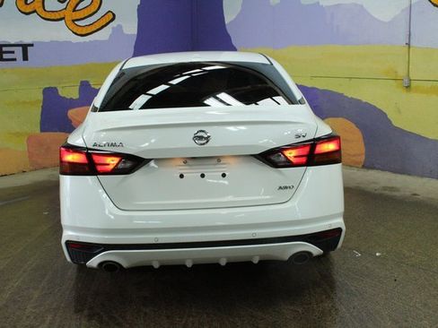 Used 2020 Nissan Altima 2.5 SV image 7