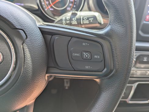Used 2022 Jeep Wrangler Sport AWD/4WD image 20