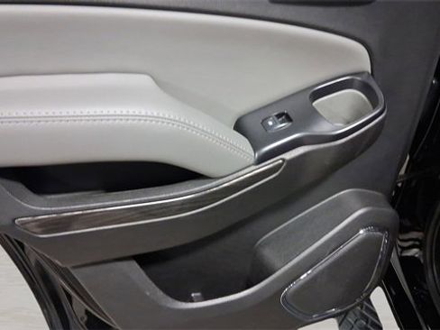 Used 2017 Chevrolet Tahoe LT image 25