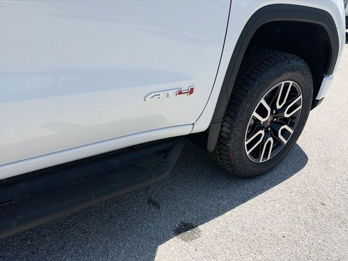 New 2026 GMC Sierra 1500 AT4 w/ AT4 Premium Package AWD/4WD image 43