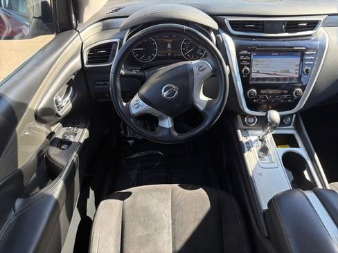 Used 2018 Nissan Murano SV image 10