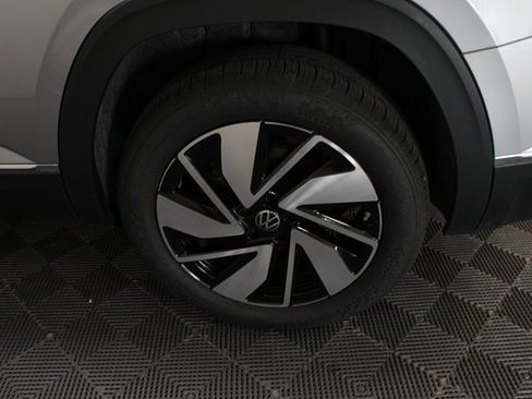 New 2025 Volkswagen Atlas SEL image 23