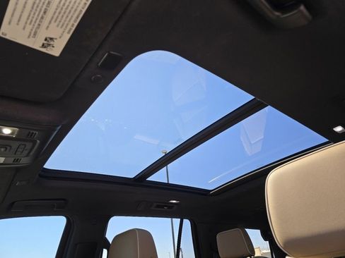 Used 2023 Chevrolet Tahoe Premier w/ Premium Package 2 image 3