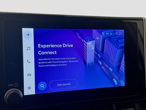 Used 2025 Toyota RAV4 XLE image 22