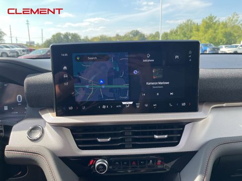 New 2025 Ford Explorer Active w/ Active Comfort Package image 16