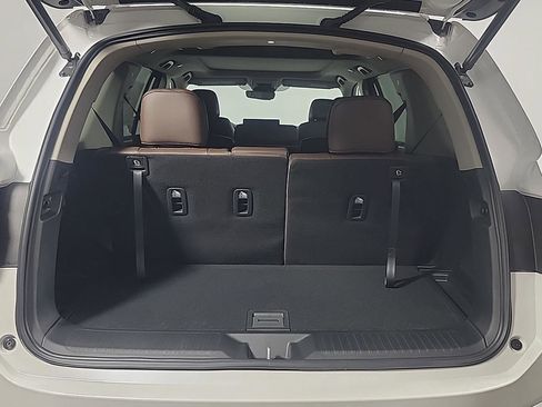 New 2026 Honda Pilot Touring image 6