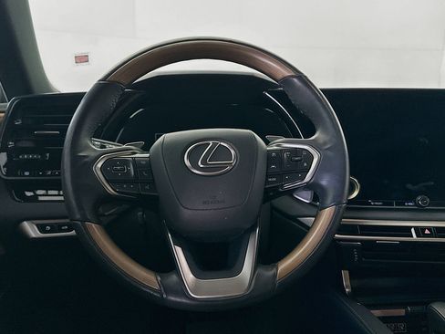 Used 2023 Lexus RX 350 Premium w/ Accessory Package AWD/4WD image 18