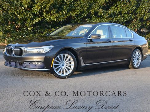 Used 2016 BMW 740i RWD image 1