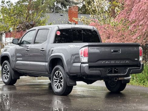 Used 2021 Toyota Tacoma TRD Sport w/ Technology Package RWD image 6
