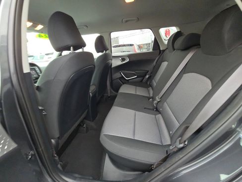 Used 2024 Kia Soul LX w/ Option Group 015 image 17