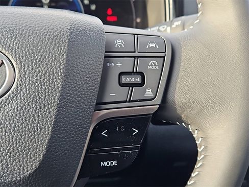 New 2026 Toyota Camry Hybrid image 16