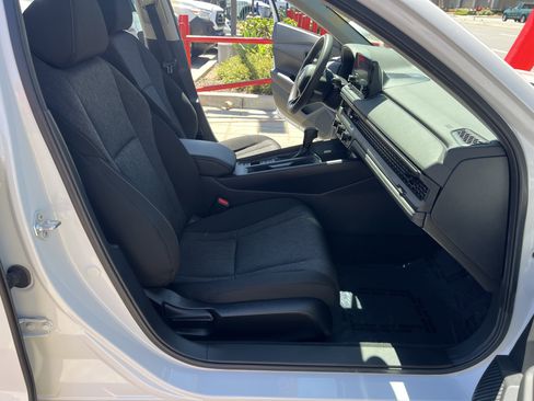 Used 2024 Honda Accord LX image 31