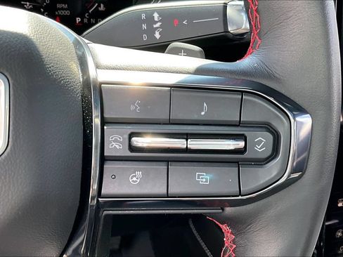 Used 2025 GMC Yukon AT4 Ultimate w/ LPO, Floor Liner Package AWD/4WD image 11