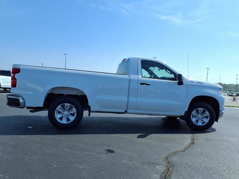 Used 2025 Chevrolet Silverado 1500 W/T image 25