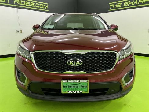 Used 2016 Kia Sorento LX AWD/4WD image 3